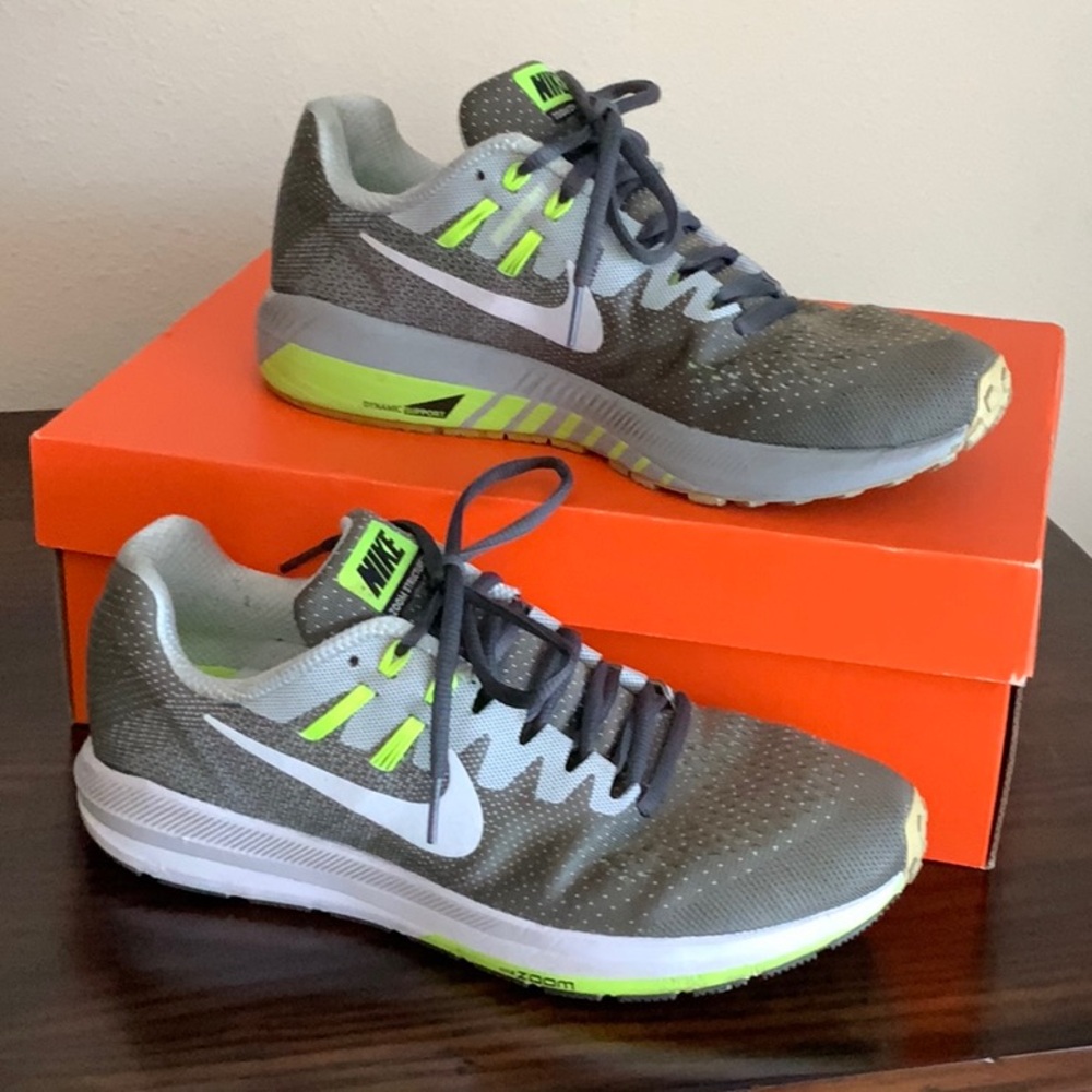 DONATED - Nike Air Zoom Structure 20, Size 10